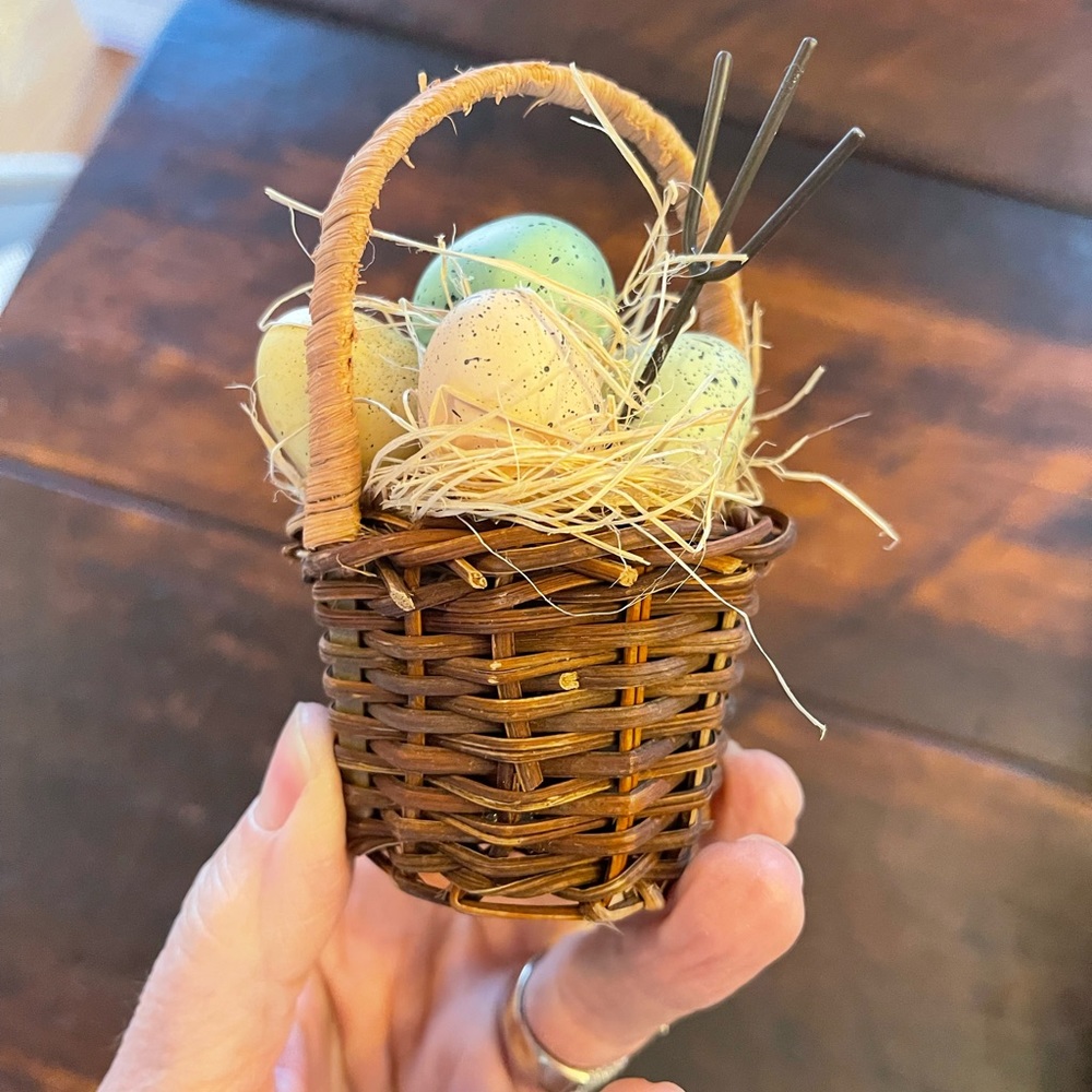 Set of 8 POTTERY BARN EASTER ORNAMENTS - Picture 3 of 5
